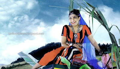 Mythili photos