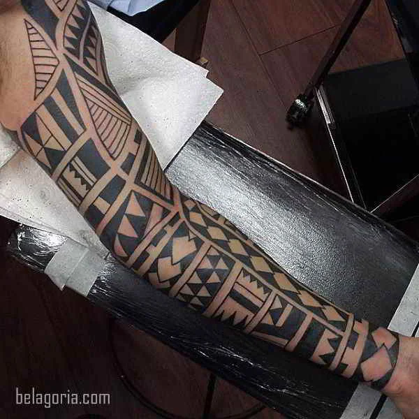 Imagen de un Tatuaje tribal para hombre