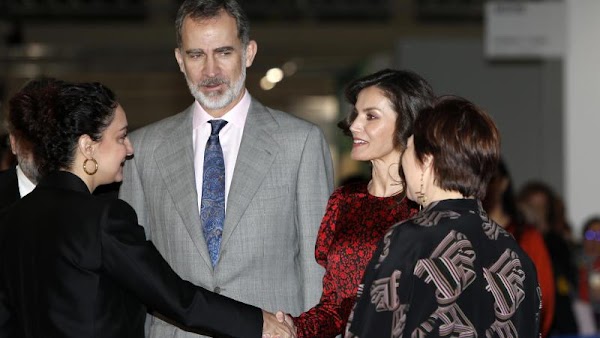 Los españoles señalan a Felipe VI: un 70% cree que conocía las actividades de su padre