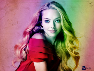 Amanda Seyfried Cute Smile HD Wallpaper