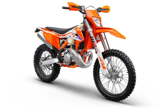 KTM anuncia novos modelos de enduro EXC e EXC-F 2023