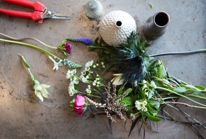 Easy how-to tutorial for arranging cut-florals