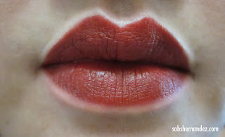 obvious natural lip line