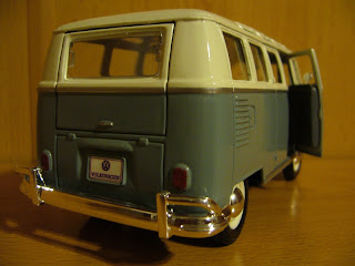 maisto 1:25 Volkswagen Kombi