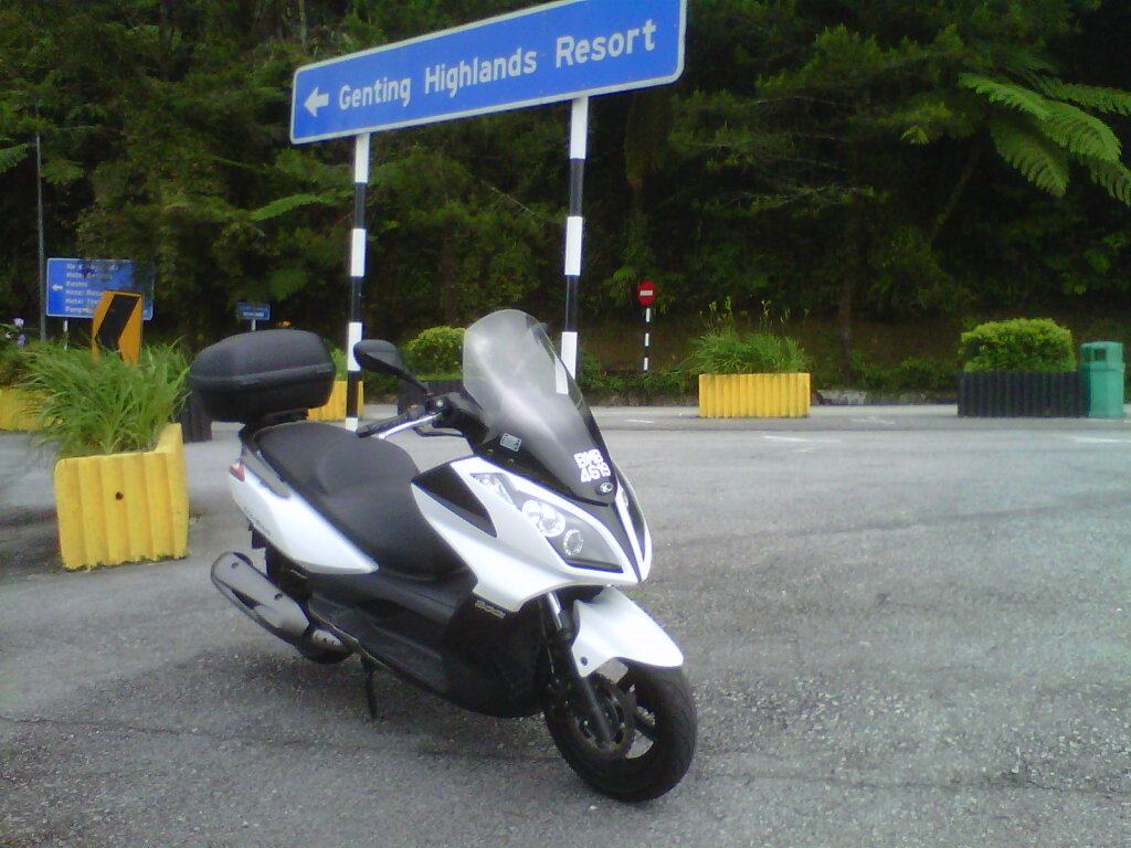 Kisah Dari Impiana Village Maju Bersama Kymco Downtown 200i