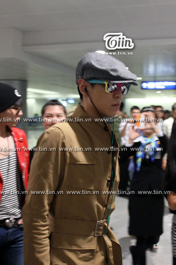 Big Bang's Arrival in Vietnam