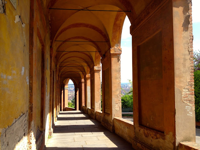 Bologna-portici-di-San-Luca