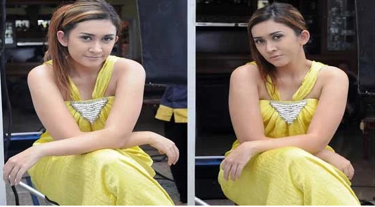 Kumpulan Foto Hot Nafa Urbach Pamer Payudara Terbaru