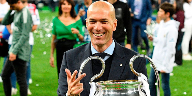 Zidane, 9 Trofi Dalam 2,5 Tahun