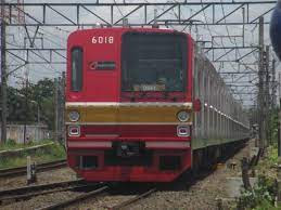 KRL Commuter Line Bisa Diperpanjang ke Karawang, Tapi Ada Syaratnya