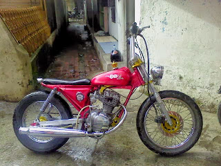 54 Foto  modifikasi motor  cb 100 150 chopper japstyle  