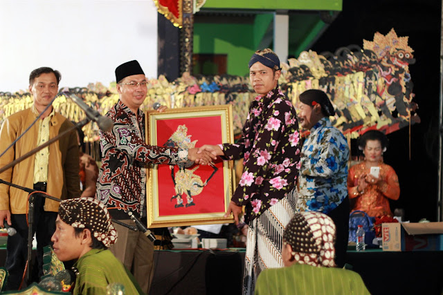 Pagelaran Wayang Kulit Merti Dusun Kadisono Dalang Dari ISI Yogyakarta