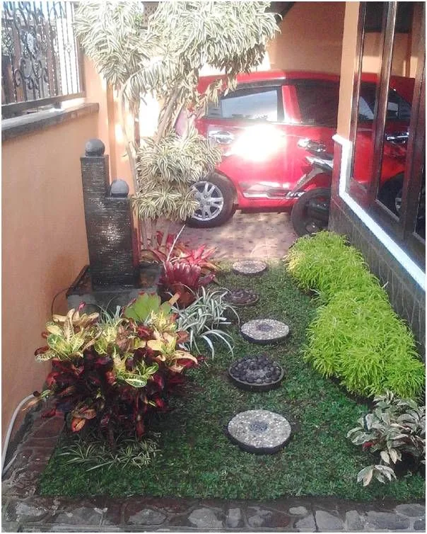 Foto Taman Depan Rumah Minimalis Sederhana Modern Lahan