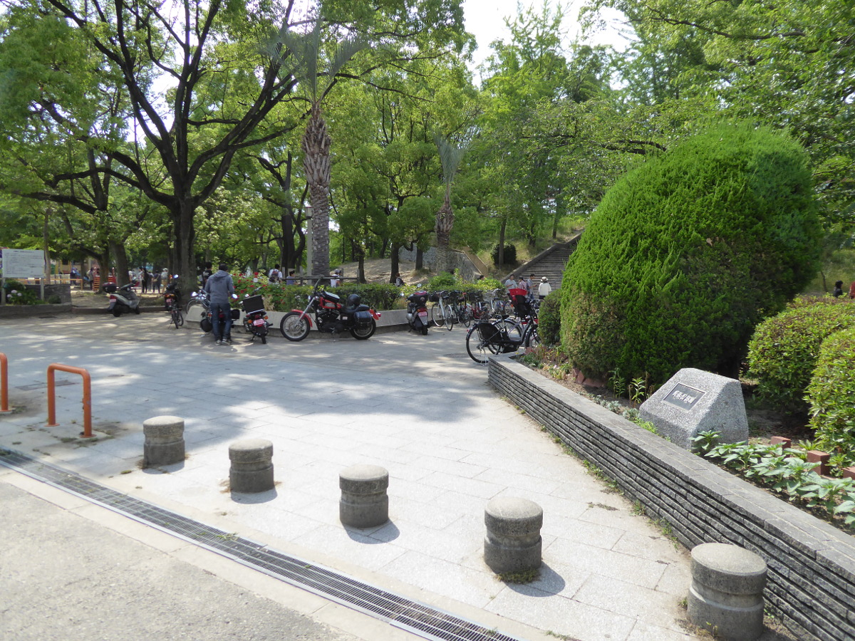 天保山公園ウォーキング 日本一低い山として有名な天保山 関西のウォーキングスポット ブログ