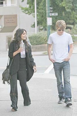 Vanessa Hudgens Sterling Knight