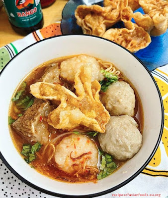 Dinner Ideas - Bakso, Delicious Meatball Soup from Indonesia