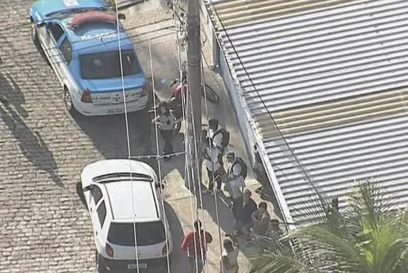 Homicide officers visit the site where João Rodrigo's severed head found