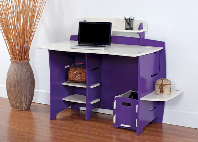 Детский письменный стол Legare фиолетовый с белым