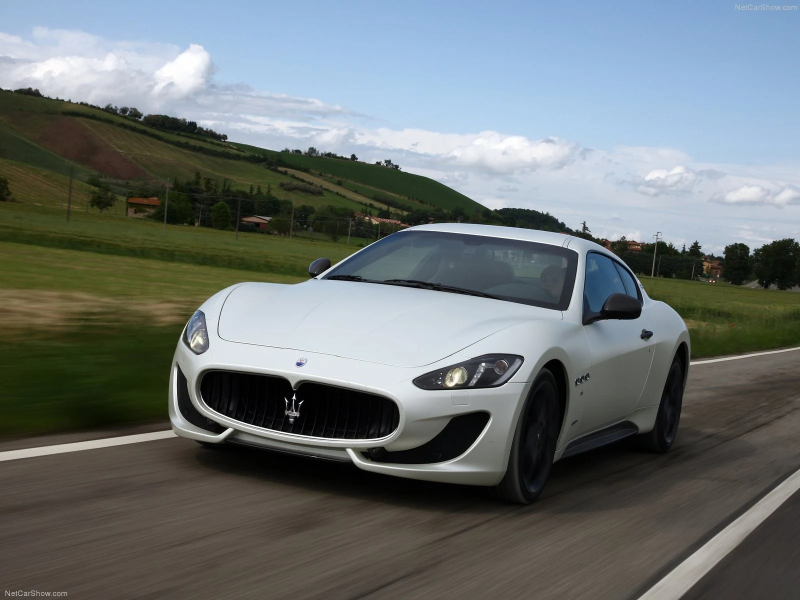 Hình ảnh siêu xe Maserati GranTurismo Sport 2013 & nội ngoại thất