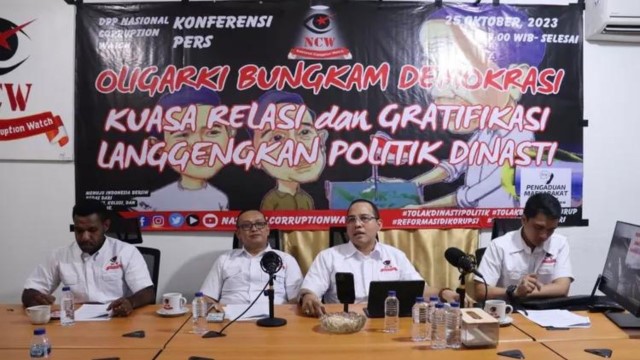 'Langgengkan Politik Dinasti, Jokowi Mau Bentuk Rezim Orde Oligarki'
