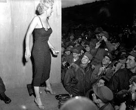 Marilyn Monroe con las tropas americanas en Corea