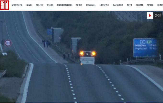 Ostaggi su un autobus nel sud della Germania: bloccata l'autostrada