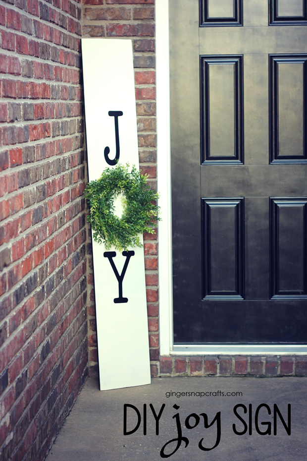 DIY Joy Sign at GingerSnapCrafts.com #holiday #crafts #DIY