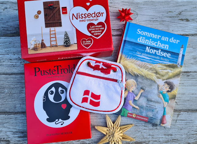 TOP 50 (und mehr) Geschenk-Ideen für Dänemark-Fans. Für Kinder gibt es als Präsente zum Geburtstag und zu Weihnachten wunderbares dänisches Spielzeug und dänische Bücher, die sich auch zur Vorbereitung auf den Urlaub eignen.