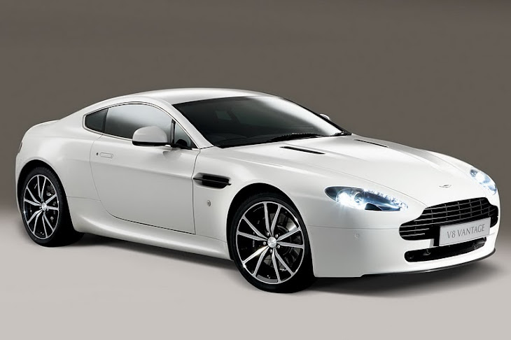 Look At the Car: 2013 Aston Martin v8 Vantage [roadster]