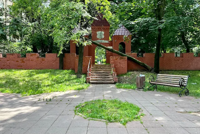 улица Благуша, Могилёвский дворик, «крепость»