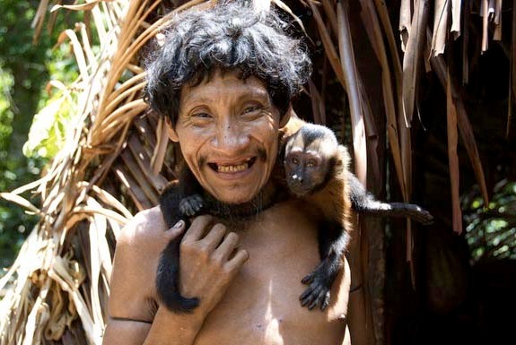 Có Thể Bạn Chưa Biết : 6 bộ lạc sống tách biệt nhất thế giới