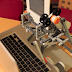 Professor burla regras do Kindle usando Lego