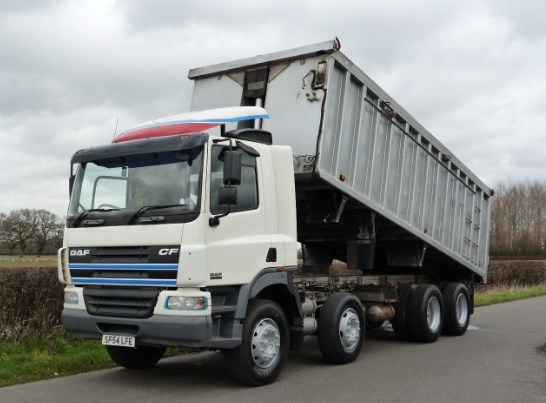 gambar mobil dump truck DAF CF 75 360 8 X 4