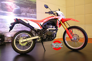 Motor tipe ini dipamerkan di solo beberapa pekan yang kemudian 10 Gambar Motor Grass Track Honda CRF 150L Baru Dipamerkan Bulan Ini