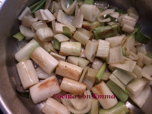 Crema de hinojo y puerro con guarnición de castañas