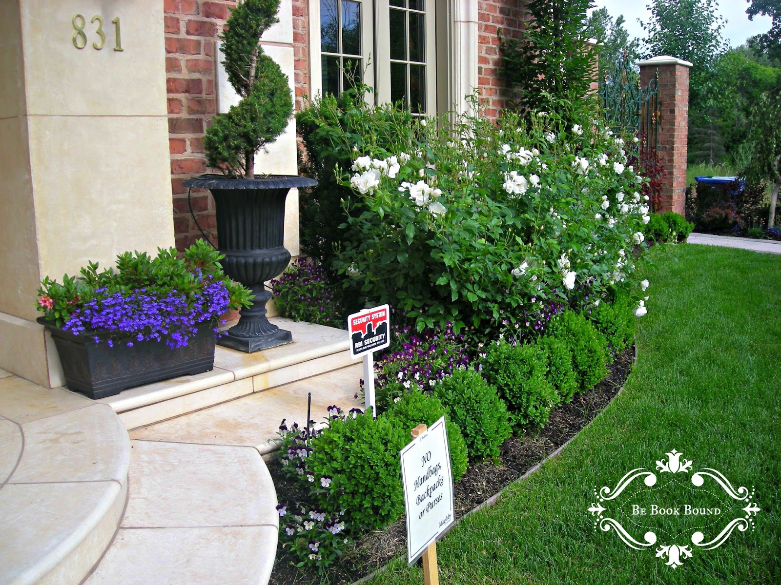 Inspirational 50 Flower Bed Plans For Front Of House