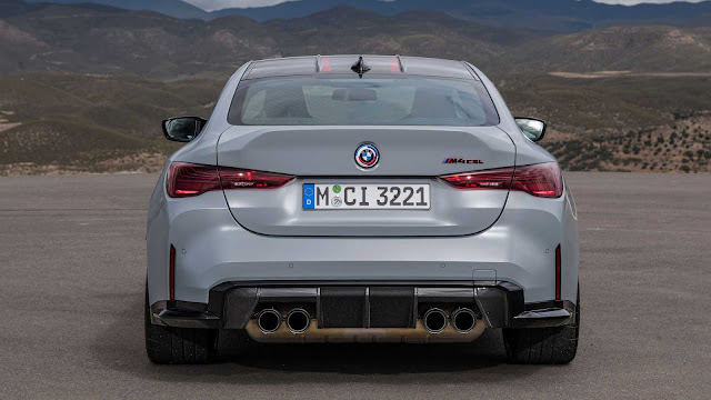 2023 BMW M4 CSL Debuts With 543 HP And 240 LBS Lighter
