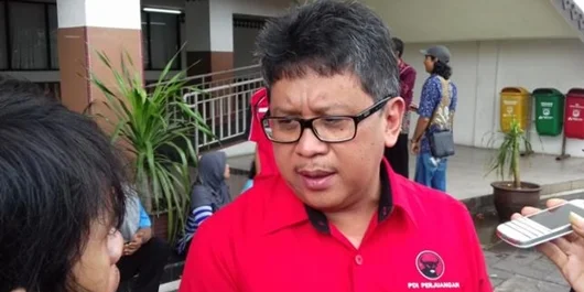 PDIP: Rocky Gerung Hina Agus Salim, Tinggalkan Status WNI!