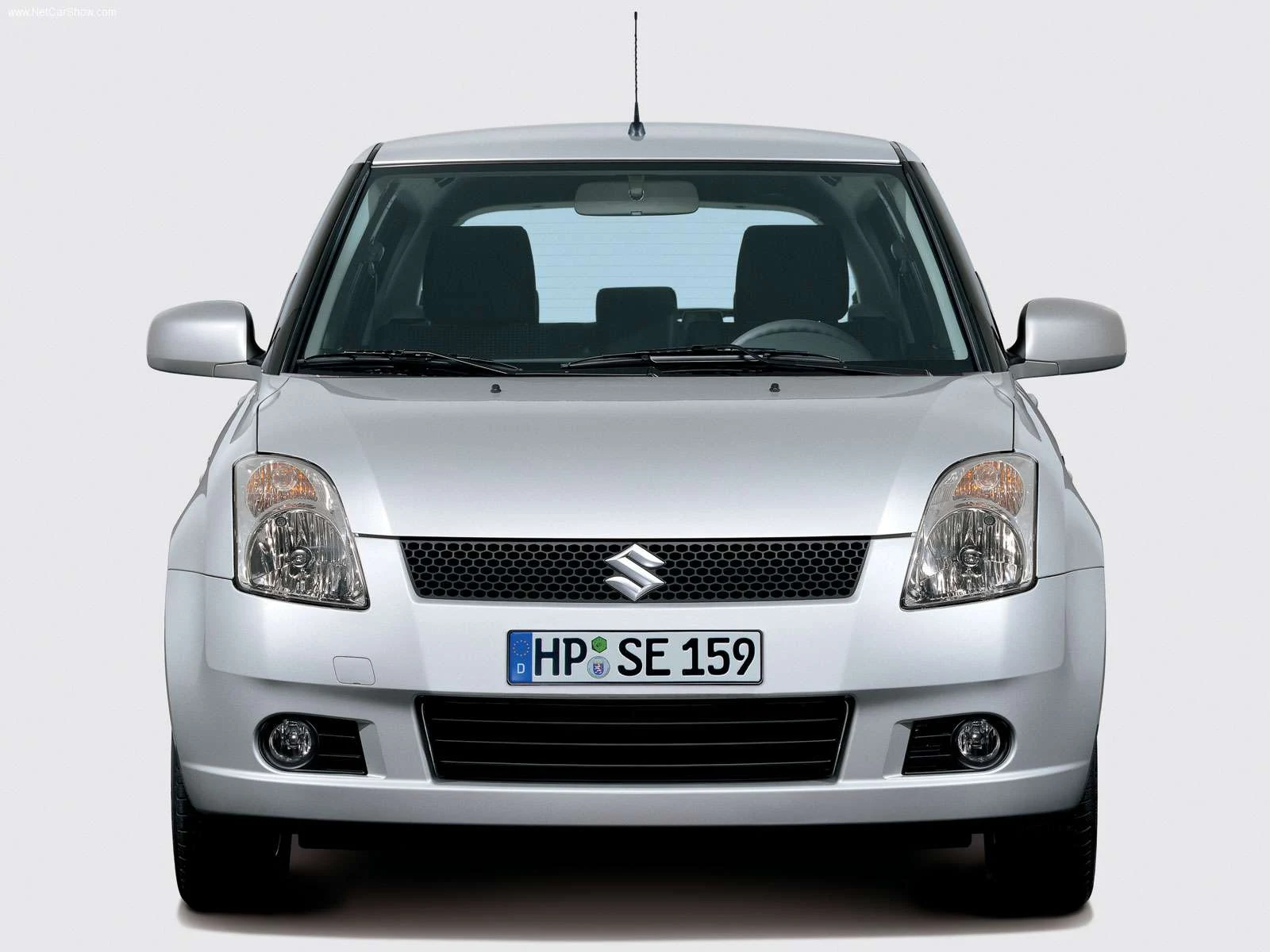 Hình ảnh xe ô tô Suzuki Swift 2005 & nội ngoại thất