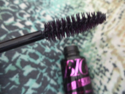 http://www.grazicosmeticos.com.br/promocoes/avon-maquiagem-big-illusion-mascara-extra-volume-efeito-cilios-posticos-10g-50265-3/