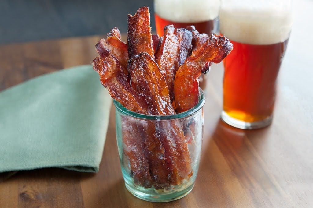 Sriracha Maple Glazed Bacon | Photo Courtesy of Meals, Heels, and Cocktails