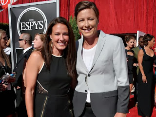 Abby Wambach marries longtime partner, soccer player