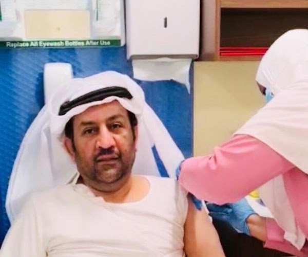 El Jeque Al-Thani se vacuna contra el COVID-19