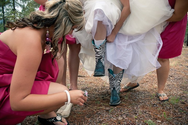 Yes I wore them under my wedding dress The entire time I was comfortable