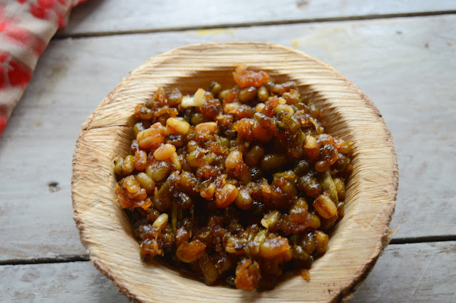 Sweet Payaru Sundal | Sweet Mung Beans Sundal 