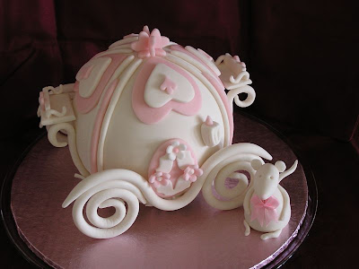mini wedding cake shaped Cinderella Carriage