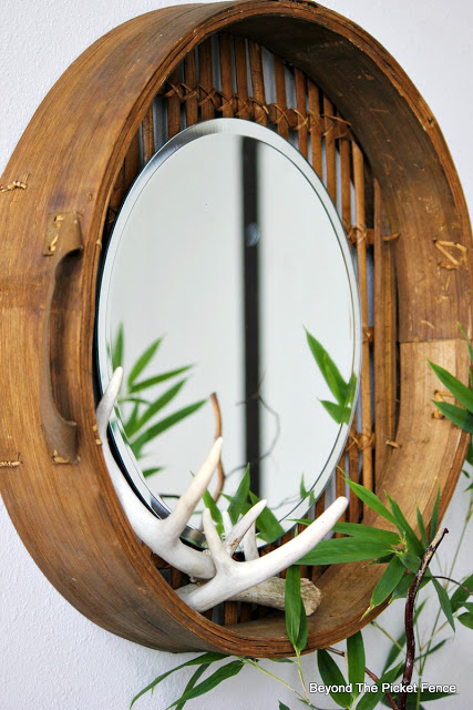 mirror, round, DIY, knockoff,  http://bec4-beyondthepicketfence.blogspot.com/2015/12/these-are-few-of-my-favorite-things_30.html