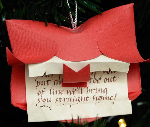 Fã cria uma incrível árvore de natal inspirada em Harry Potter