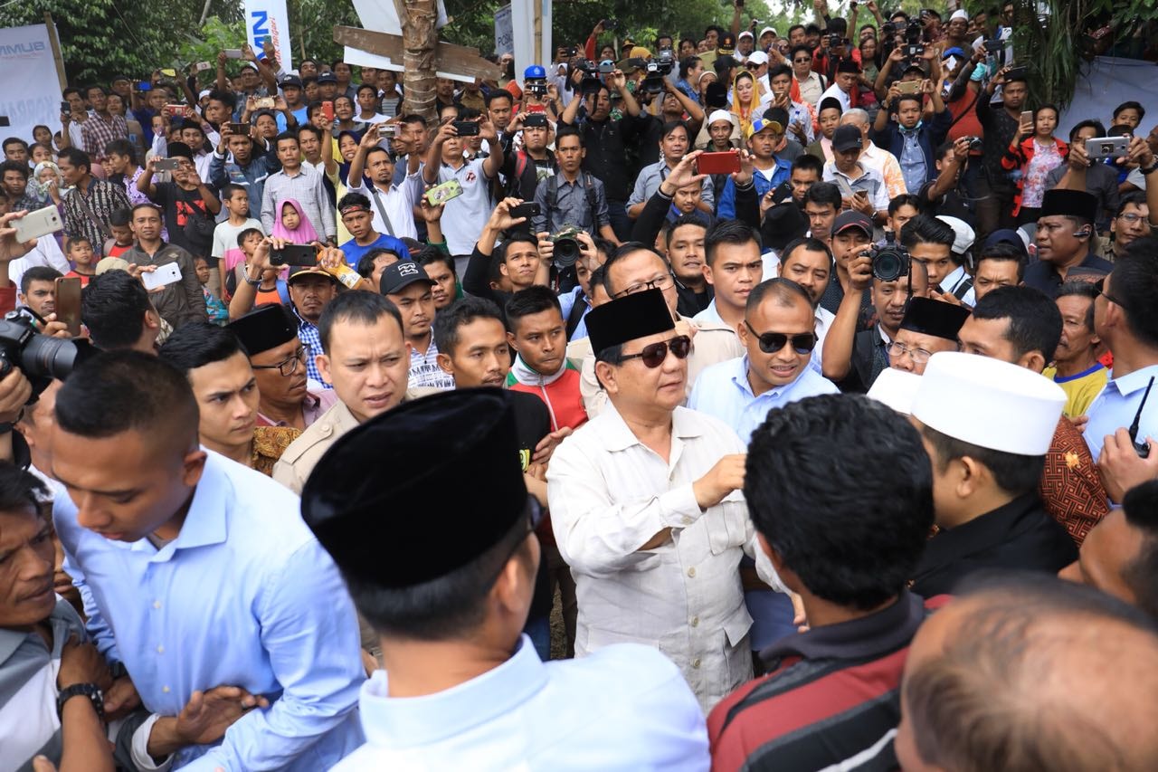 Polisi Sobek Buku Tamu Relawan Prabowo-Sandi, Ada Apa?