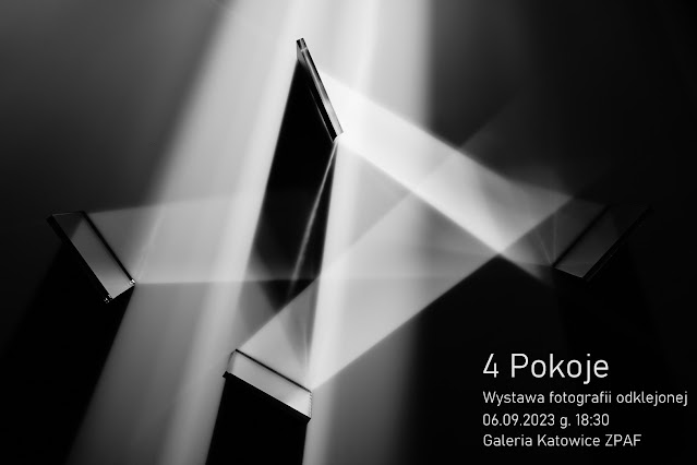 Wystawa fotografii odklejonej pt. "4 Pokoje". Autor Łukasz Cyrus. Galeria ZPAF Katowice, wrzesień 2024.
